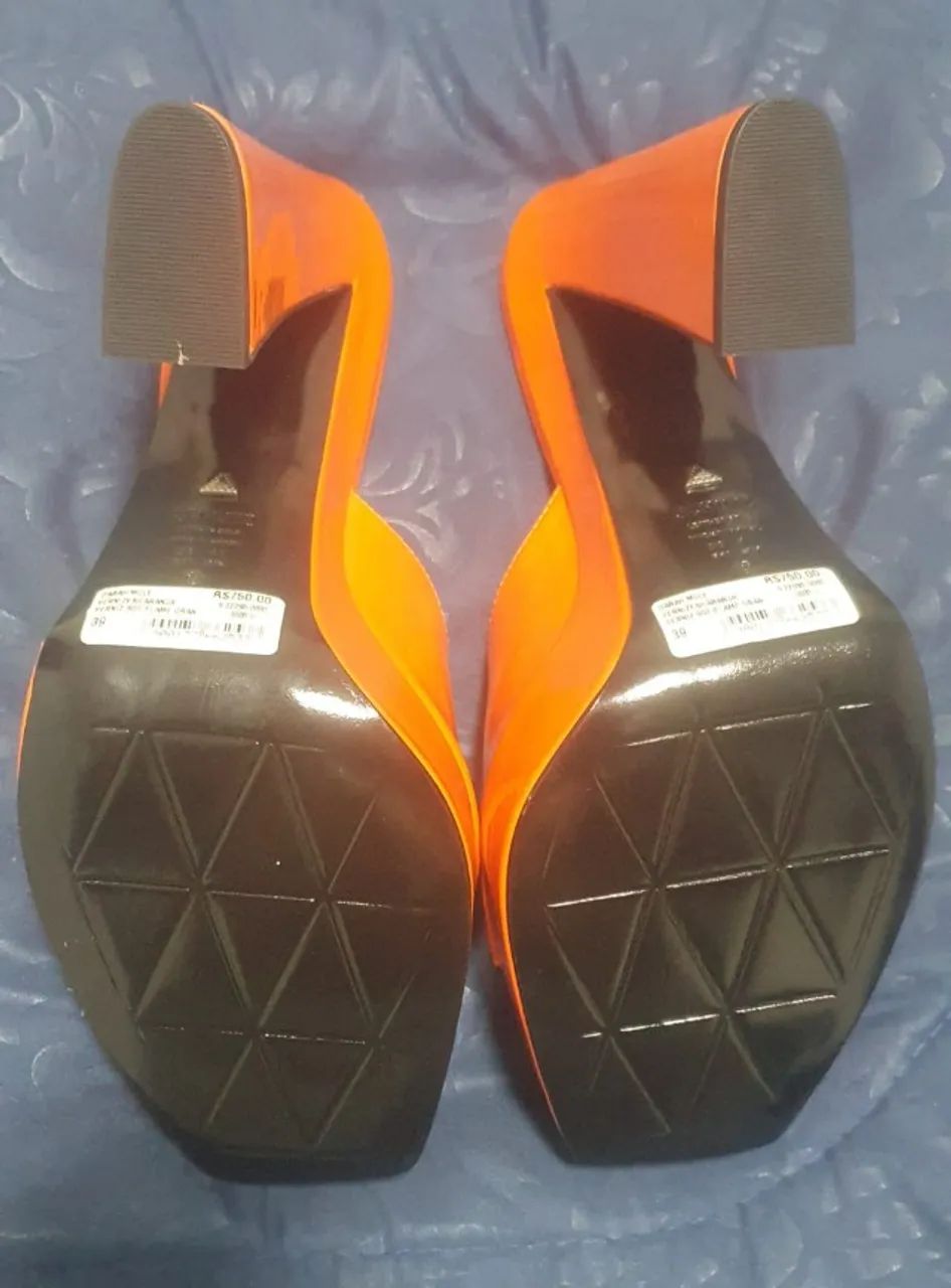 sapato mule plataforma laranja schutz new wedge - Foto 3
