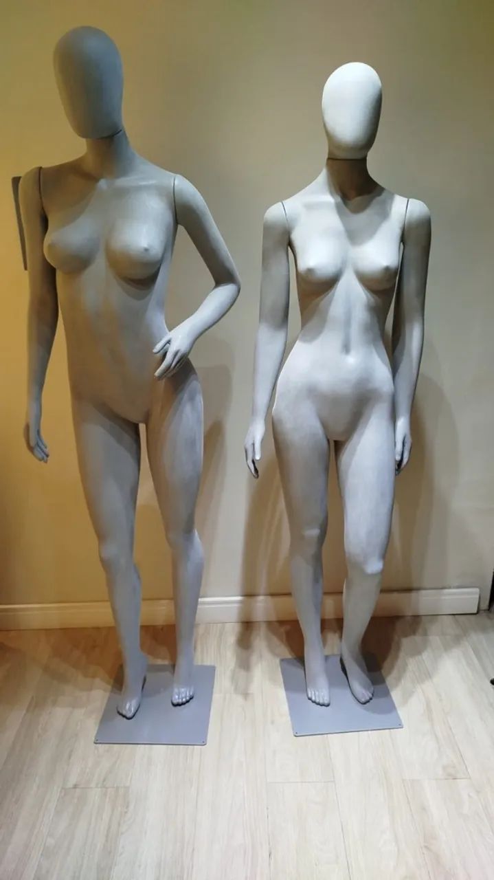 Dois manequins aveludados veste 36/38 e 40/42  - Foto 2