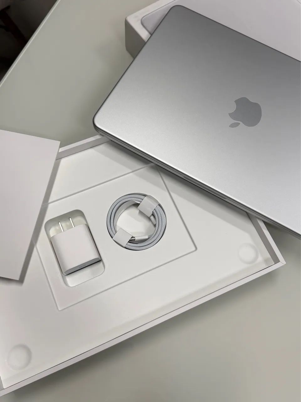MacBook Neo Silver - 256GB SSD | 8GB RAM - Foto 3