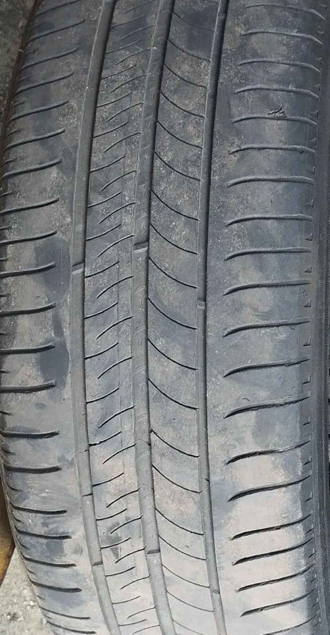 Pneu Goodyear 205 55 16 - Foto 4