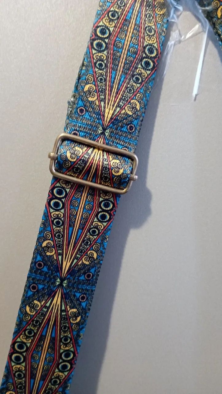 Bolsa NOVA bege com linda alça decorativa - Foto 3
