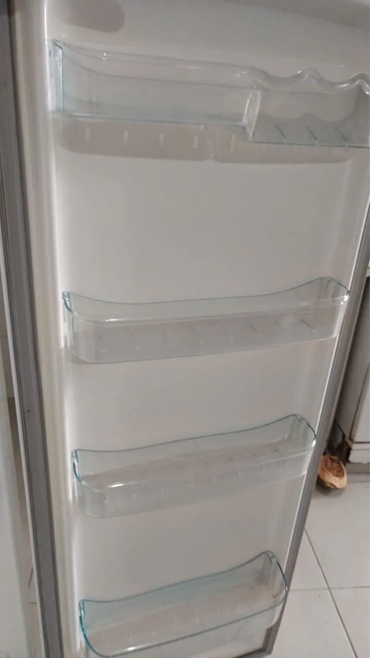 Geladeira Eletrolux - Foto 2