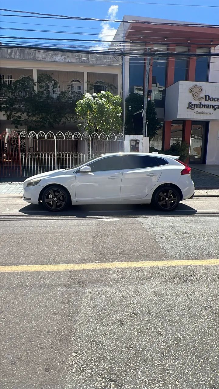 Volvo V40 T-4 2.0 Aut./mec. 2014 - Foto 3