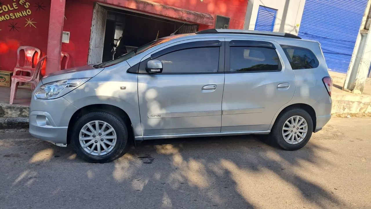 Chevrolet Spin LT 1.8 8V Econo.flex 5P Aut. 2013 - Foto 2