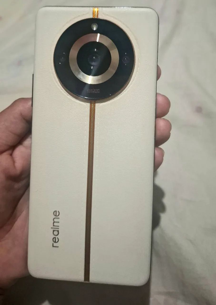 Realme 11 Pro+ - Foto 3