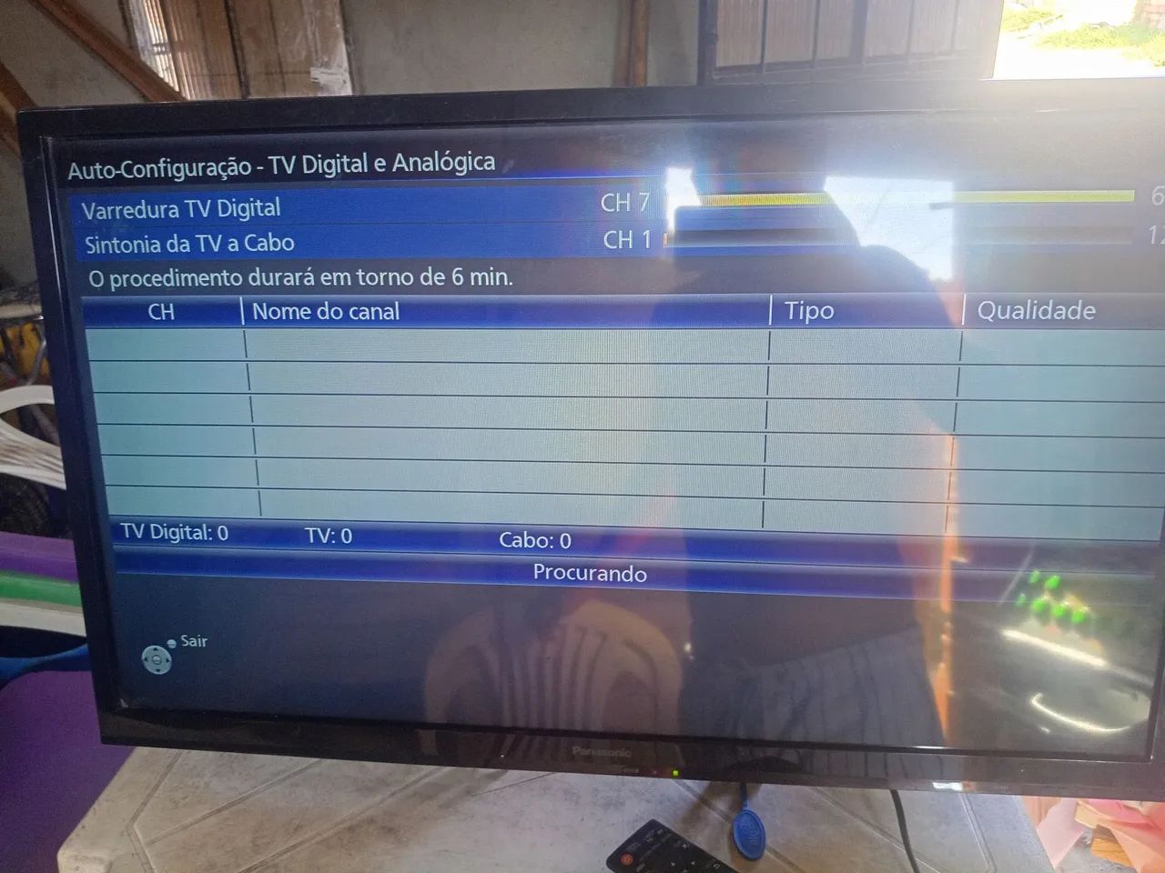 Vendo tv 32 polegadas não é smart  - Foto 2