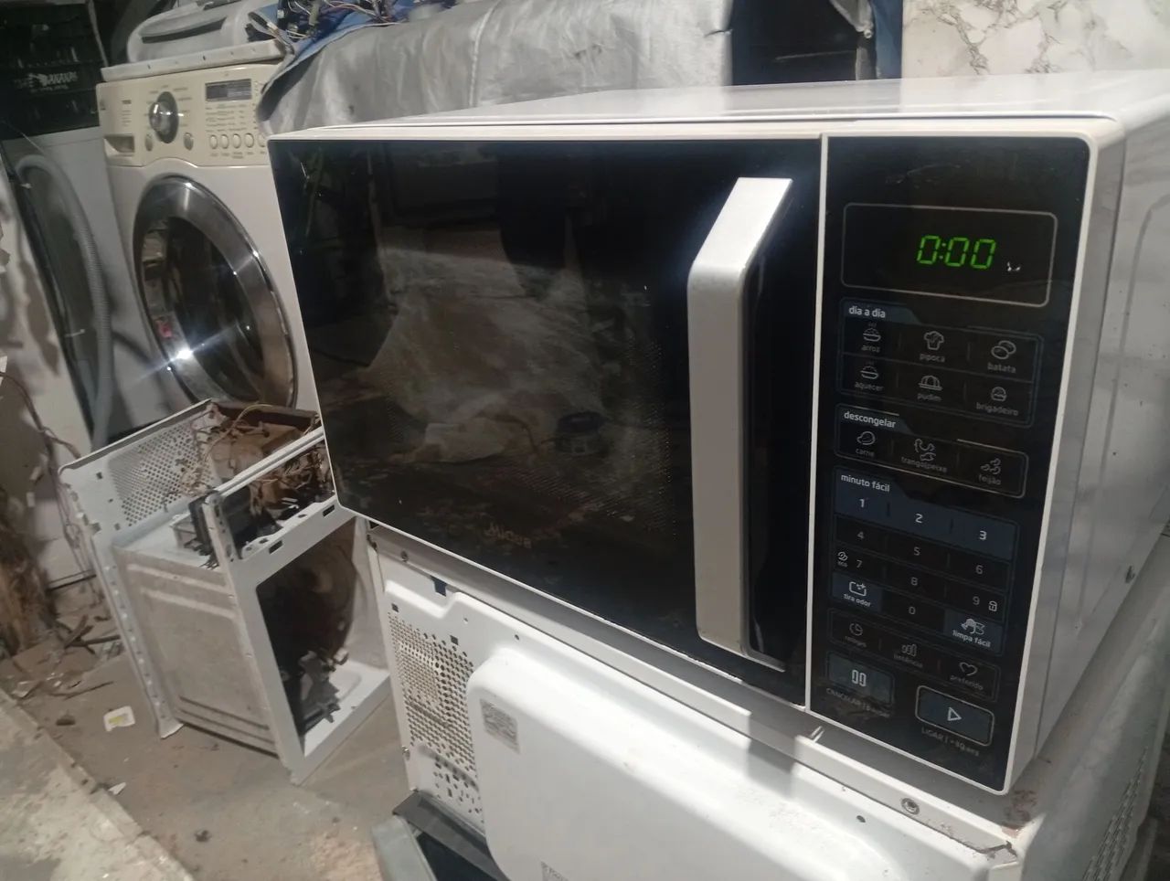 Microondas mideia 25 litros funcionando perfeitamente  - Foto 3