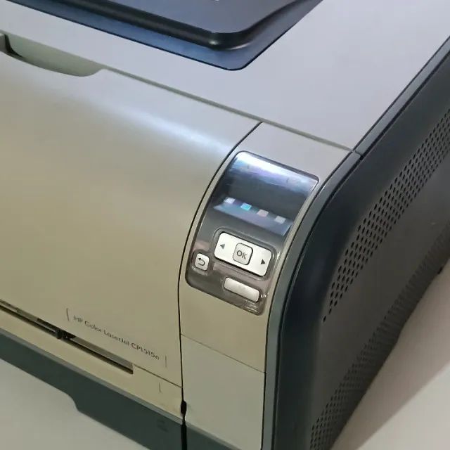 Impressora HP Color LaserJet - Foto 2