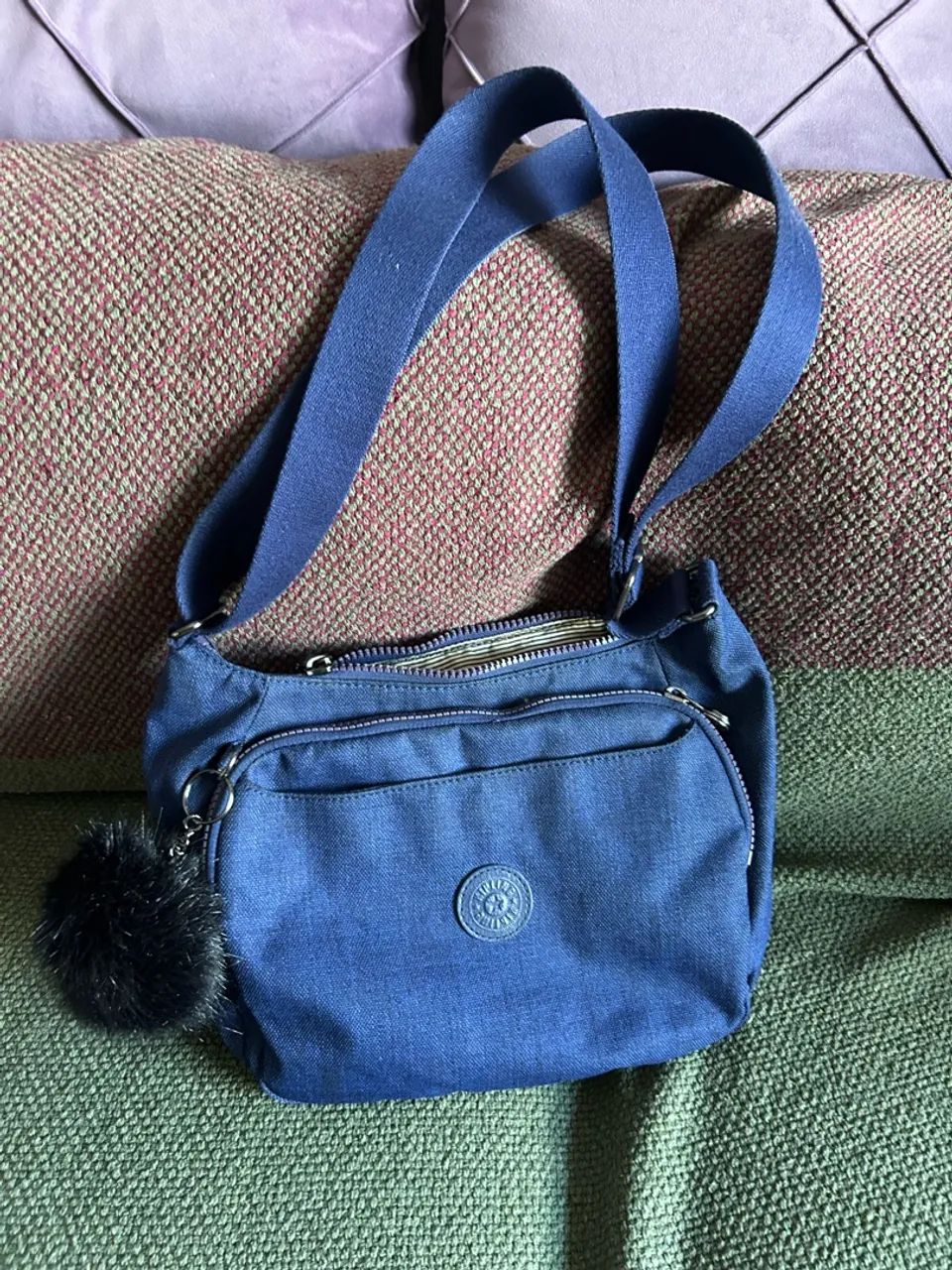 Bolsa kipling azul marinho média