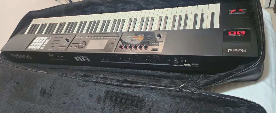 Teclado Workstation Roland - FA 08  - Foto 2