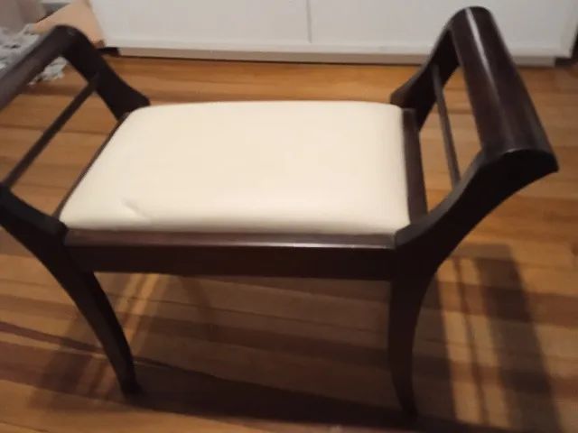 Banqueta de madeira  - Foto 2