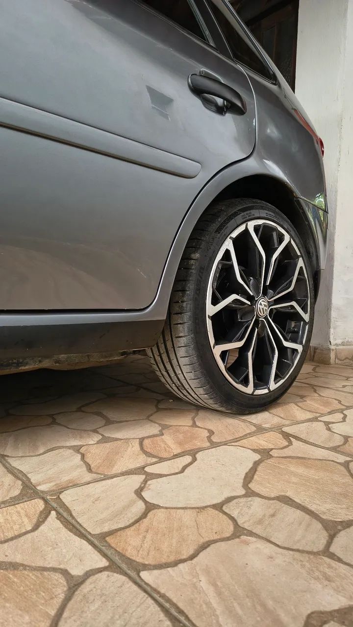 Rodas aro 17 com pneus novos! excelente estado  - Foto 3