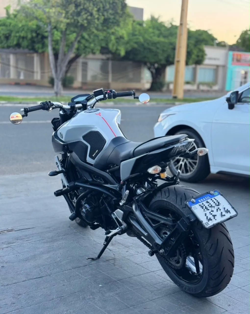 Yamaha MT 09 2020 - Foto 4