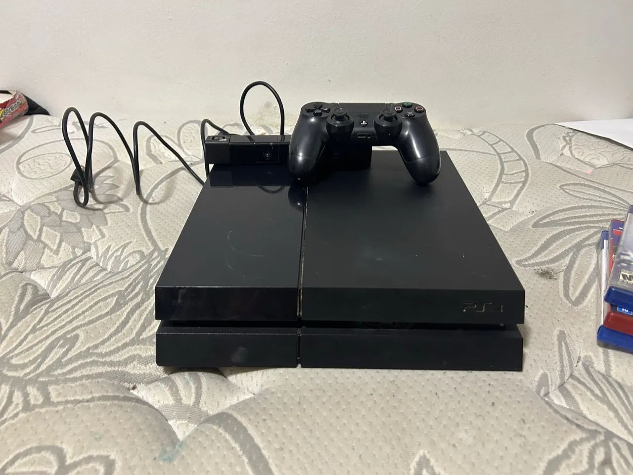Ps4 + câmera mais 9 jogos 