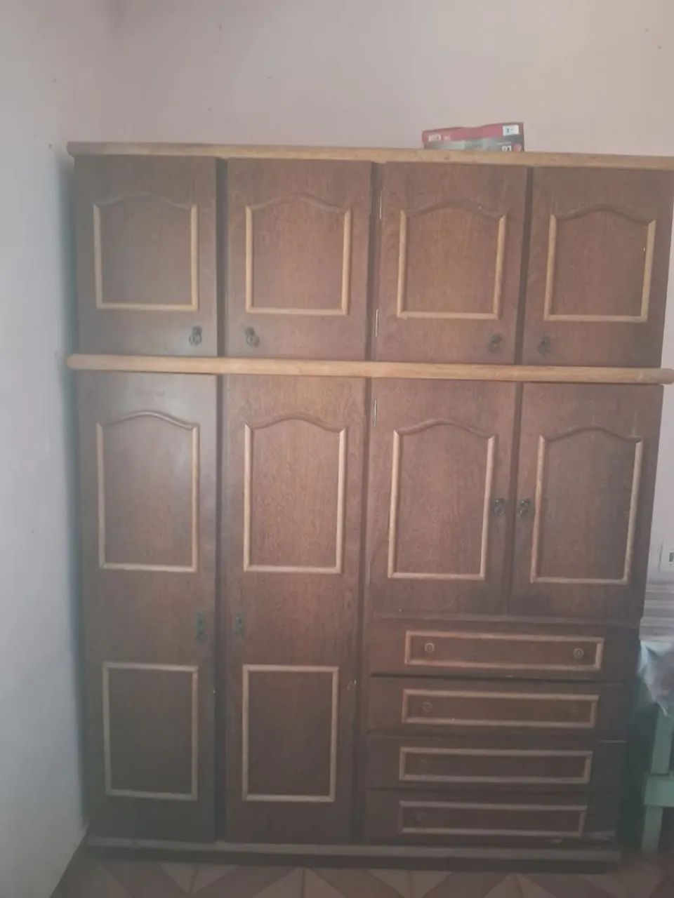 Guarda roupa antigo vintage