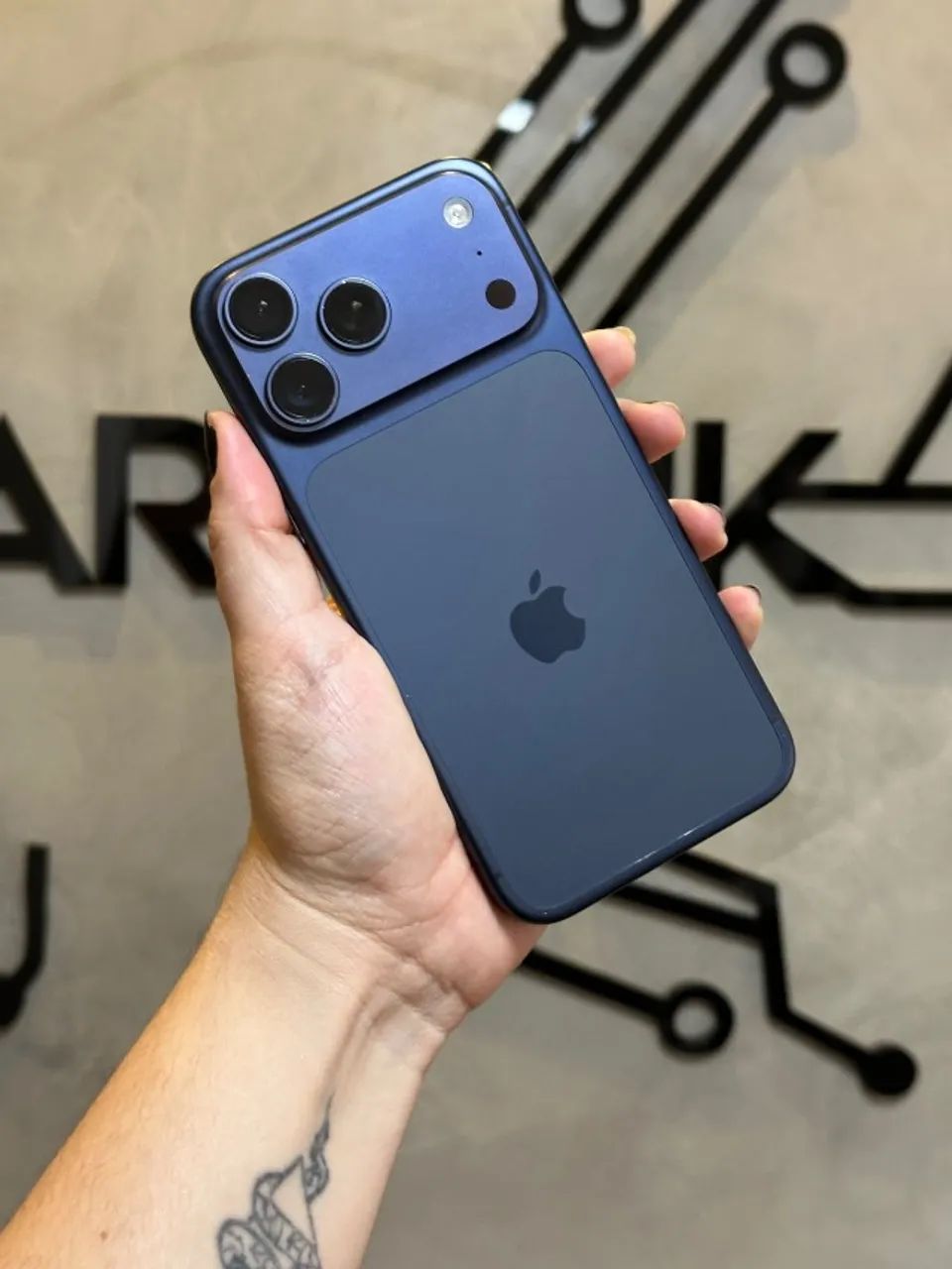 iPhone 17 Pro Max Blue 256GB 92% (Completo) + Nota e 3 meses de garantia - Foto 3