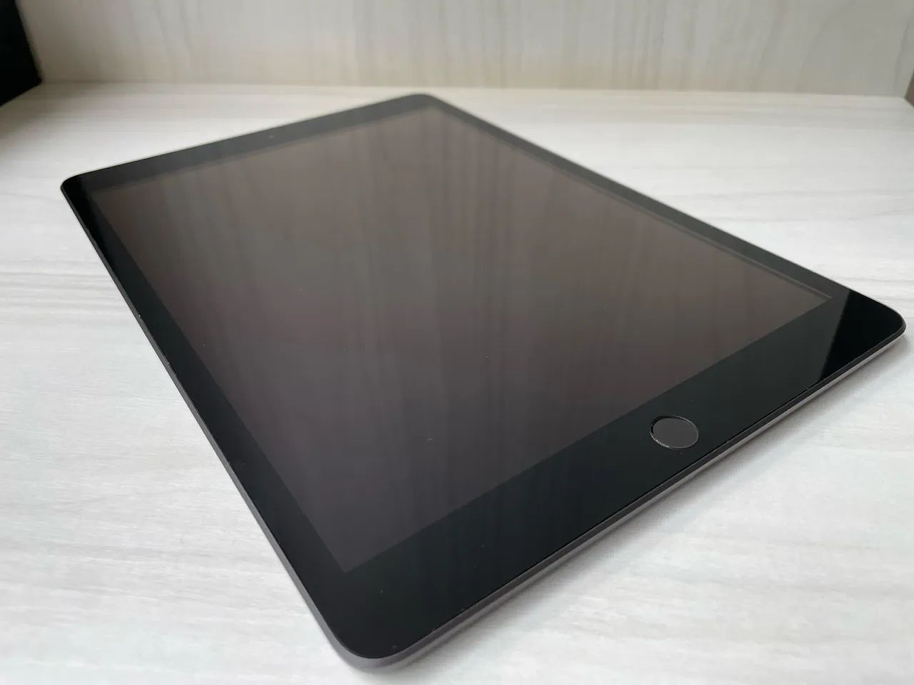 iPad 8ª Geração 32GB Wi-Fi Space Gray + Apple Pencil 1ª Geração