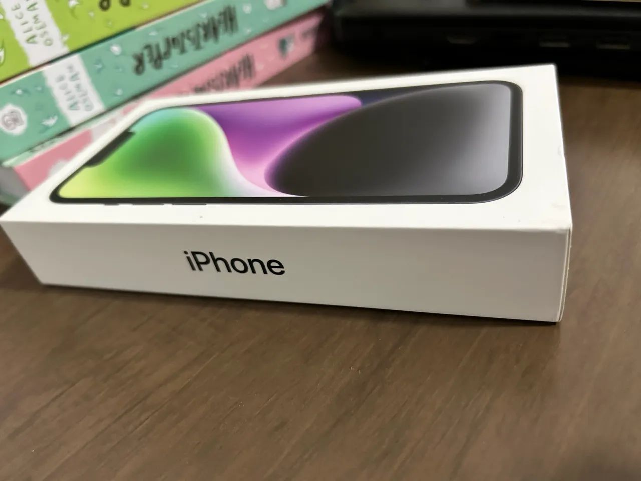 iPhone 14 128 gb com nota fiscal e carregador original - Foto 3