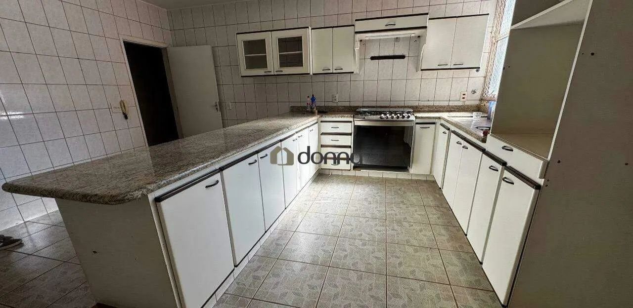 Apartamento residencial de 220 m² com 4 quartos à venda no Centro de Uberaba - Foto 4