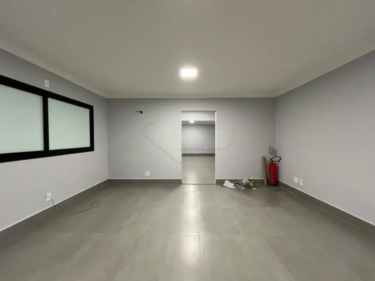 Salão Comercial com Aproximadamente 95m² de Área Útil, Localizado no Centro - Limeira/SP - Foto 5