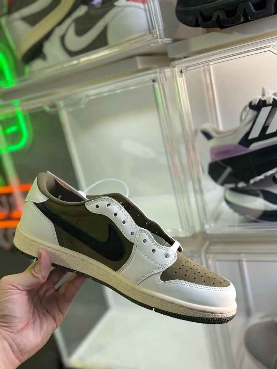 Jordan 1 low x Travis Scott  - Foto 5