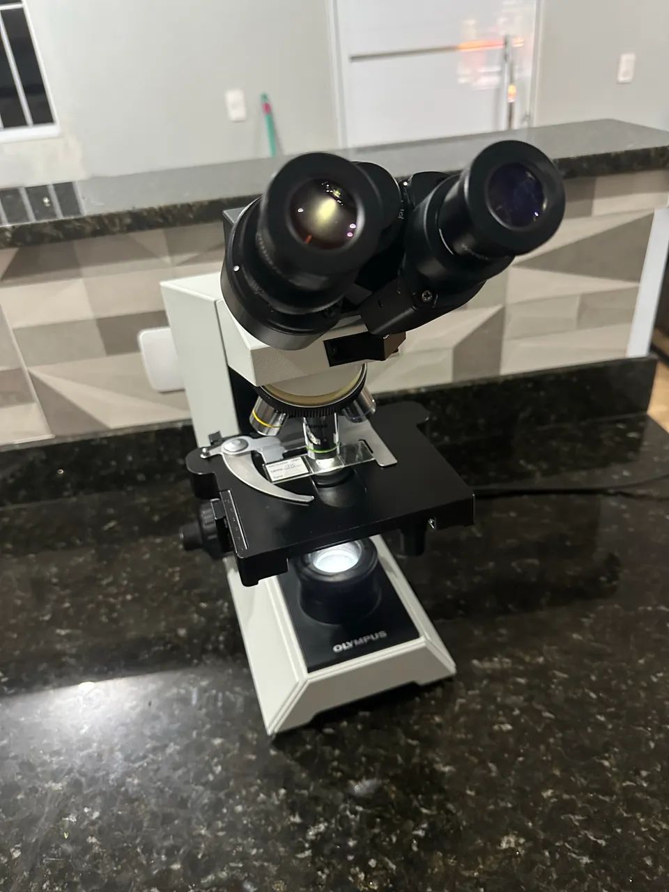 Microscópio Olympus CX40 - Foto 2