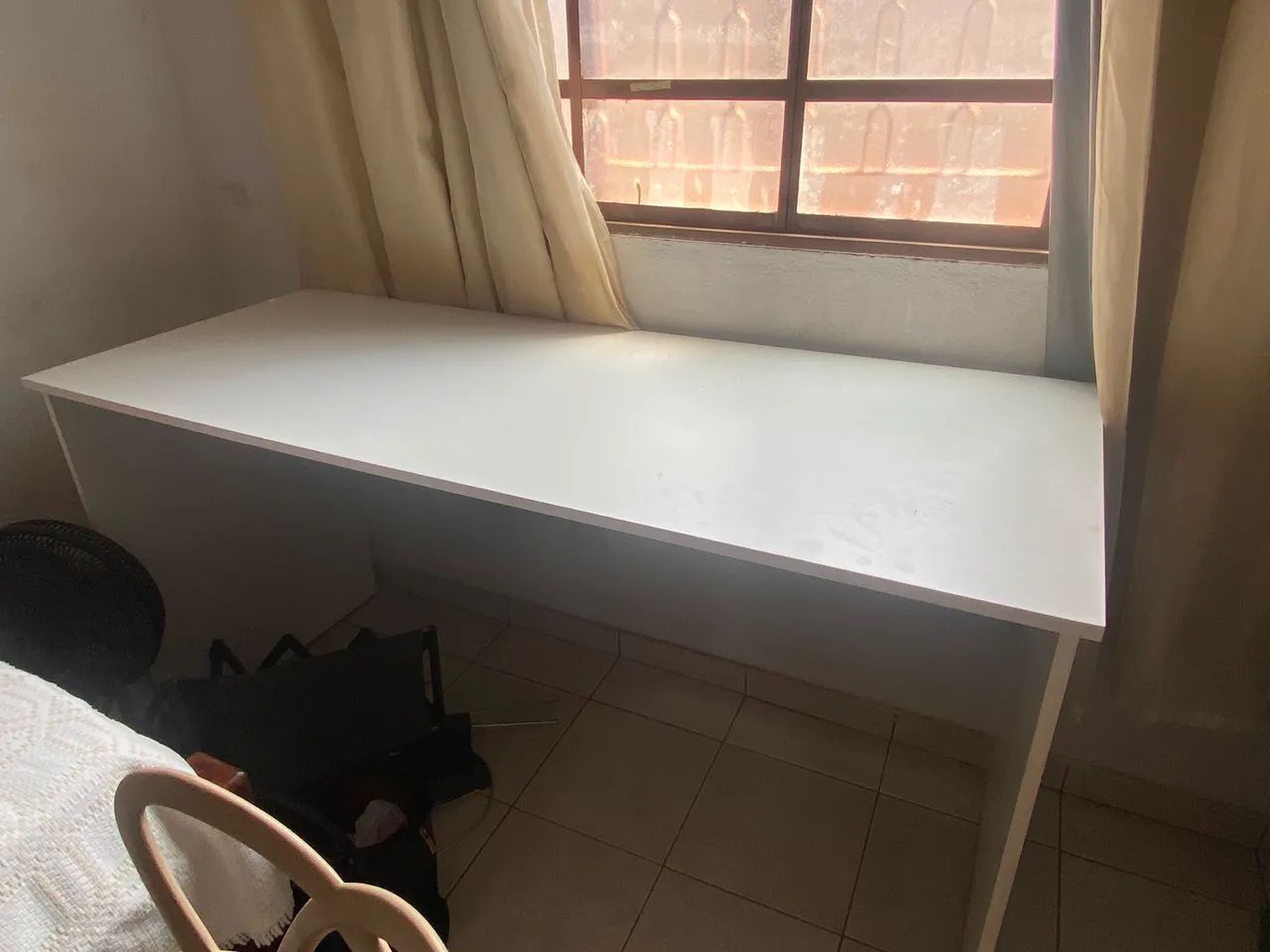 MESA USADA EM ÓTIMO ESTADO - Foto 2