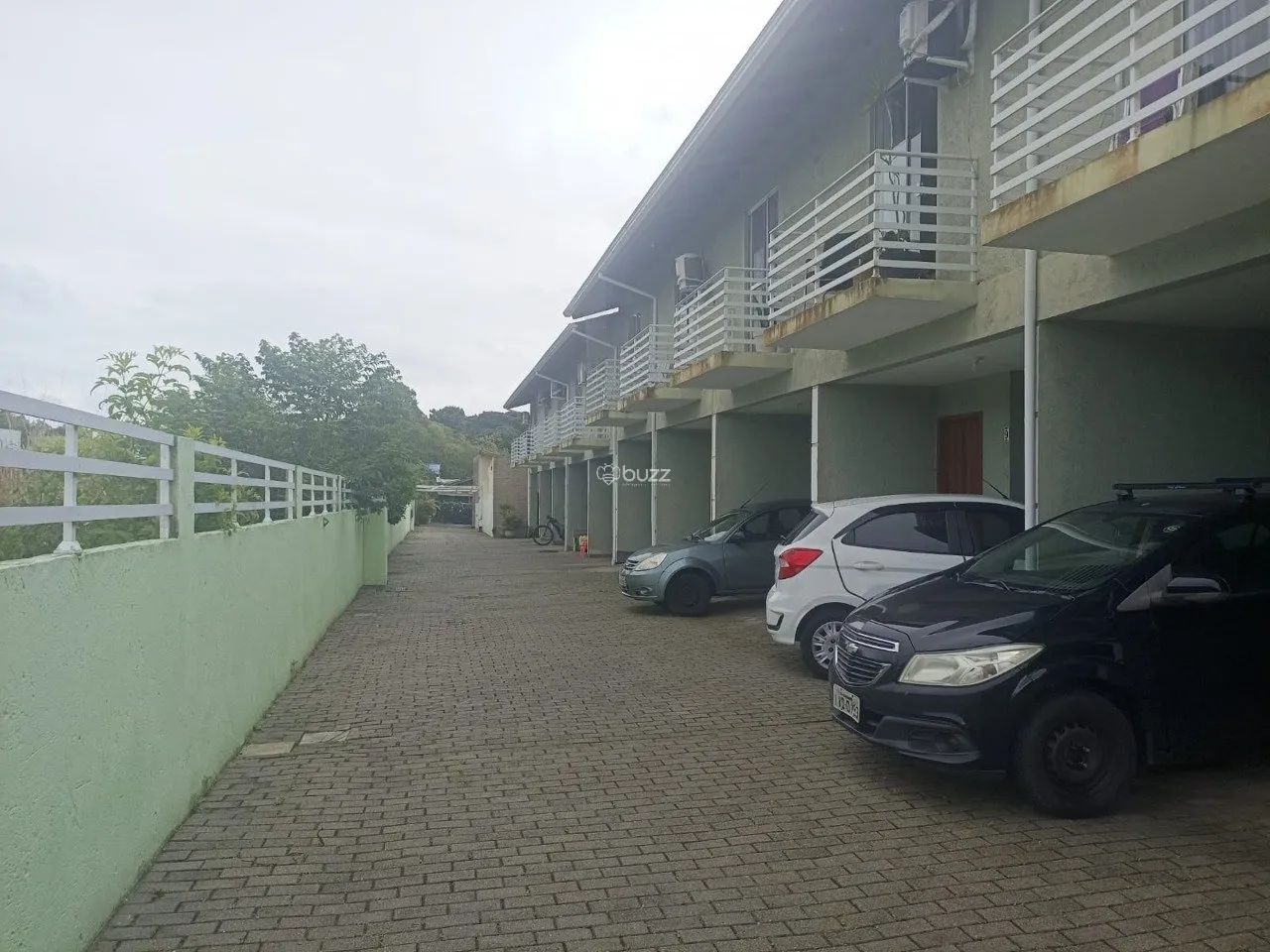 Casa Semi-Mobiliada com 02 Quartos Ótima Localização - Foto 2