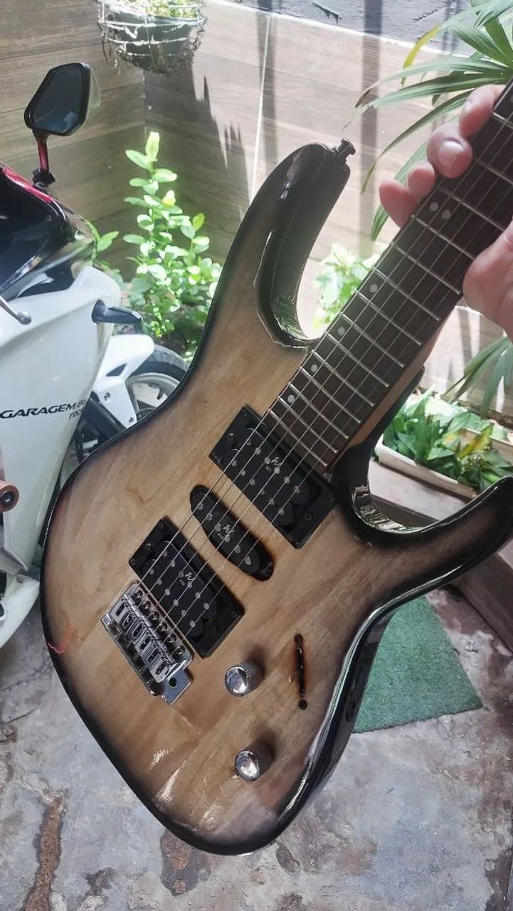 Guitarra washburn wg240 