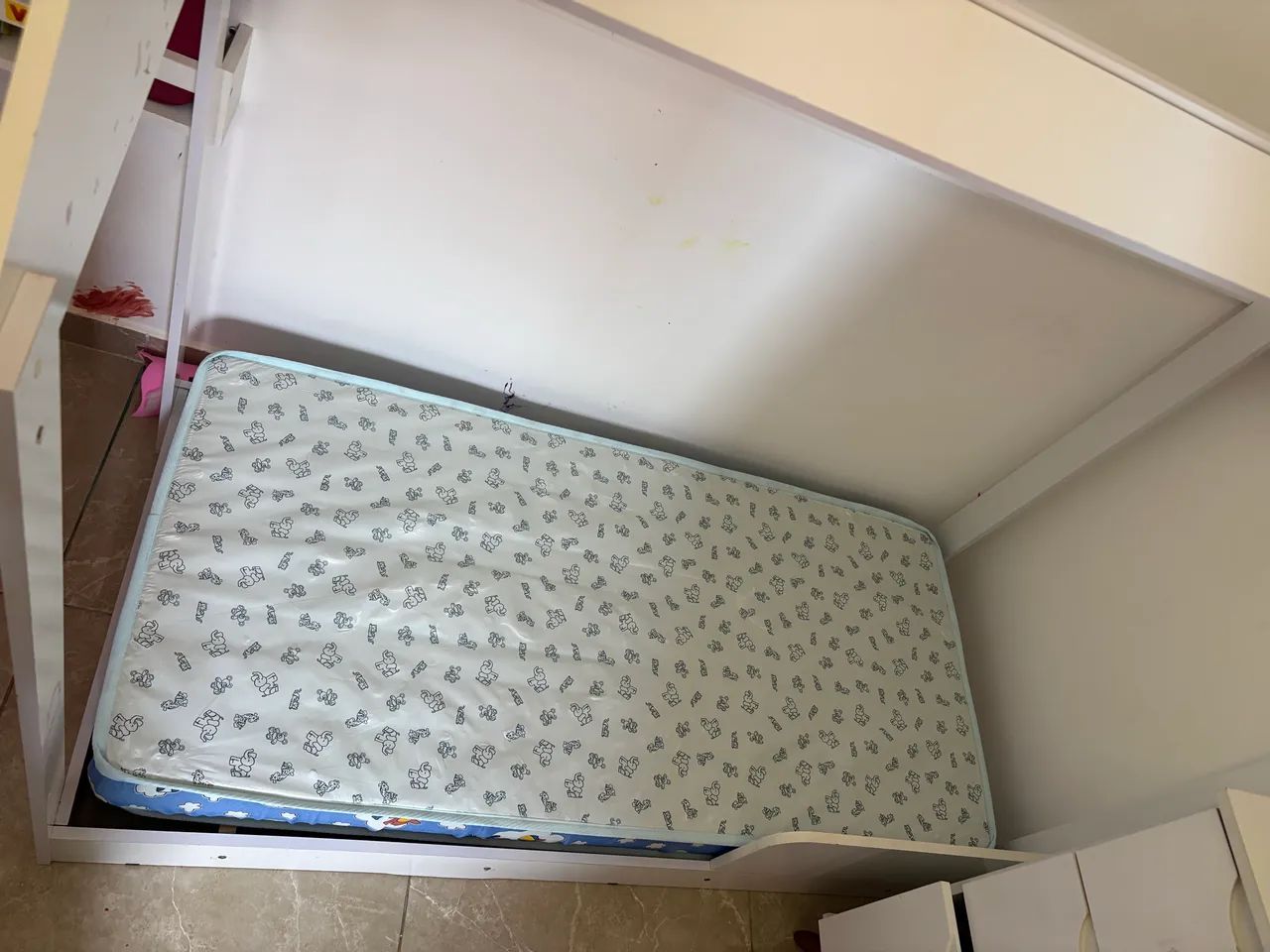 Mini-cama casinha usada  - Foto 2