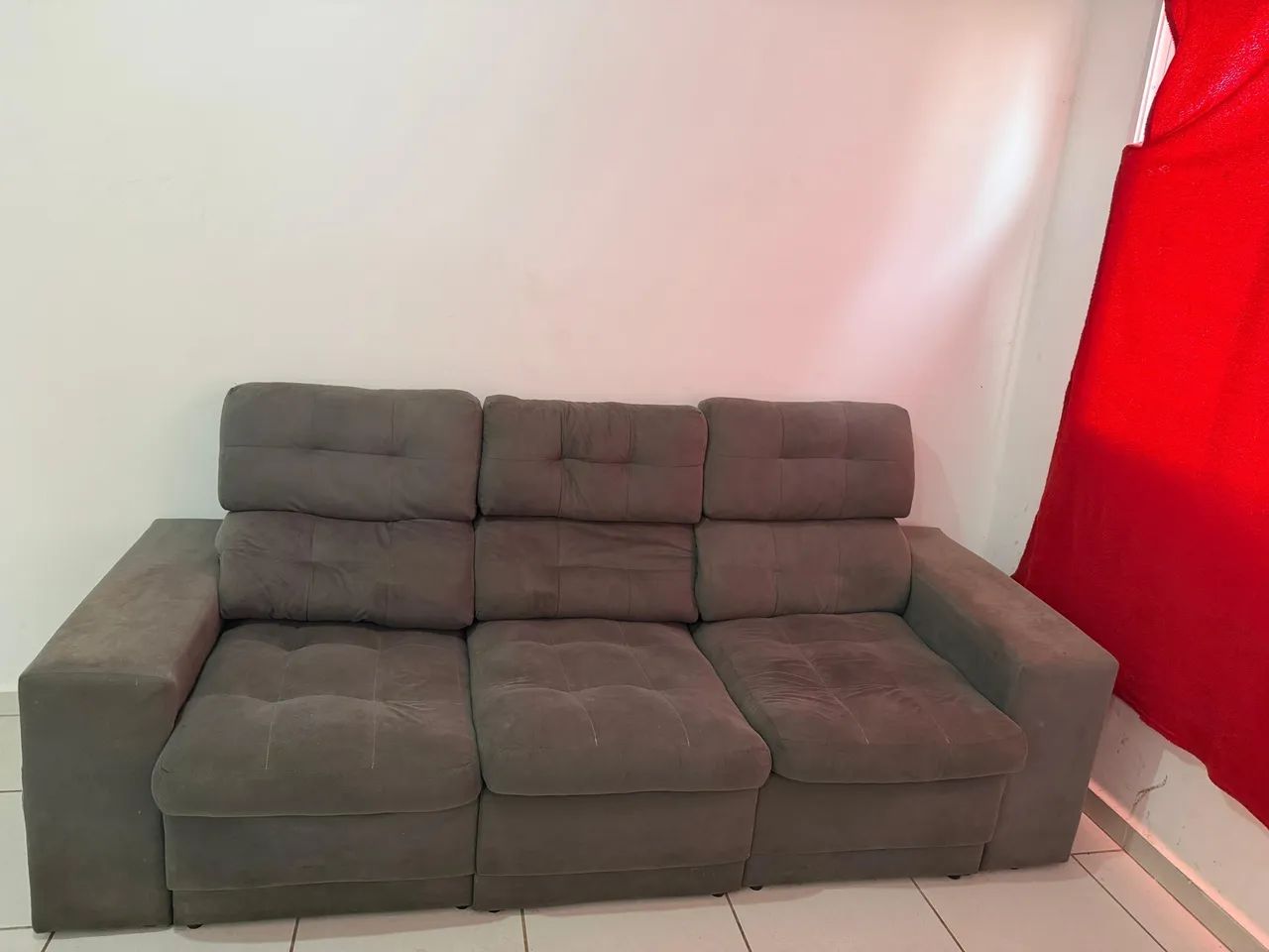 Sofá retrátil de 3 lugares  - Foto 2
