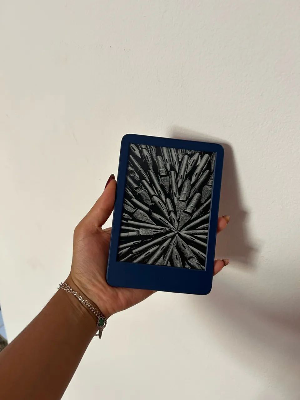 VENDO KINDLE 11 GERAÇÃO POUCO USADO