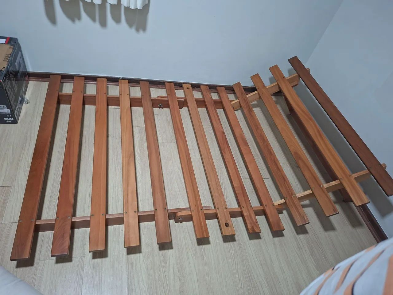 Sofá Cama Casal Futon Tokio Madeira - Foto 3