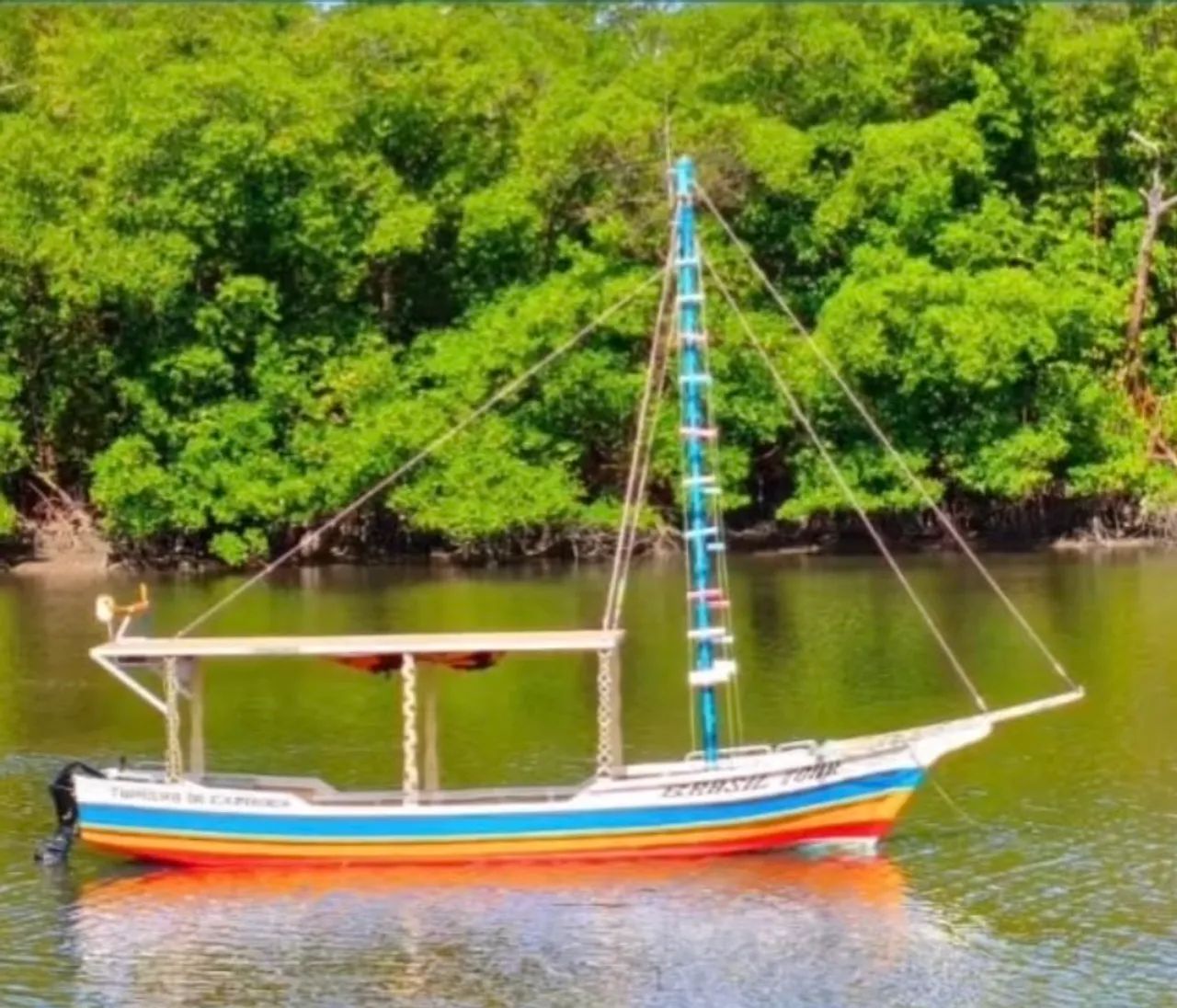 Barco de Pesca e Turismo  - Foto 2