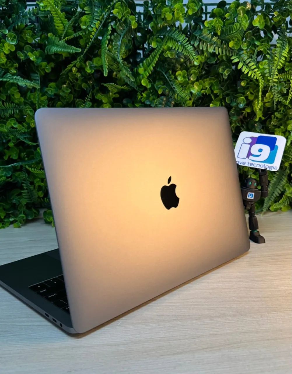 MacBook Pro 2019 A1989 Intel Core i7 Quad core 2,8 GHz 16GB DDR3