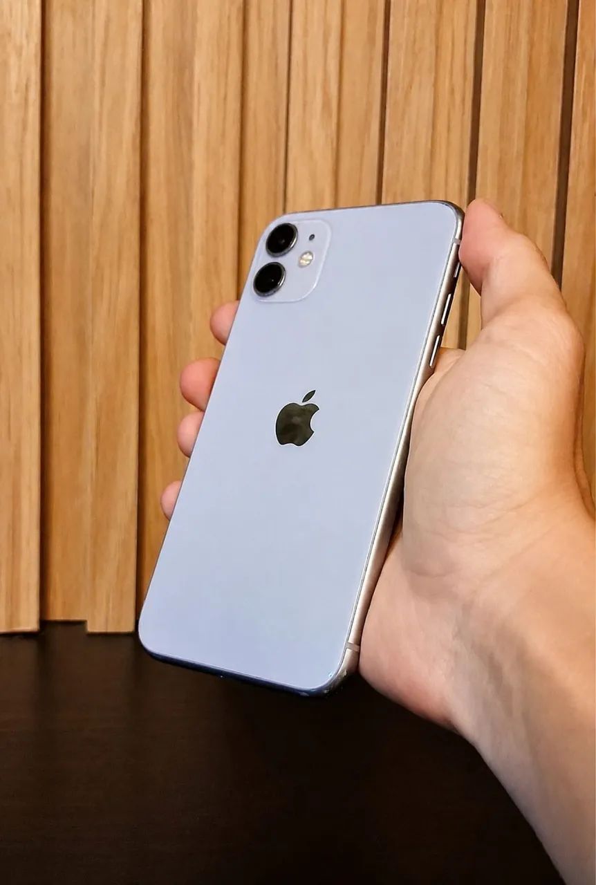 iPhone 11 Lilás 64Gb
