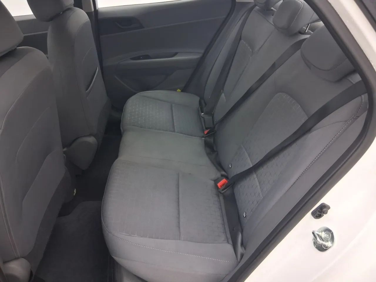 Hyundai HB20S Comfort Plus 1.0 TB Flex 12V Mec., foto 18 de 18