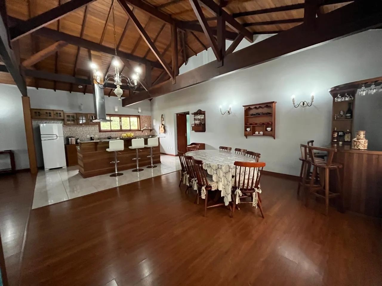 CASA COM 4 QUARTOS NO ALTO PERTO DA FEIRINHA EM TERESOPOLIS - Foto 3