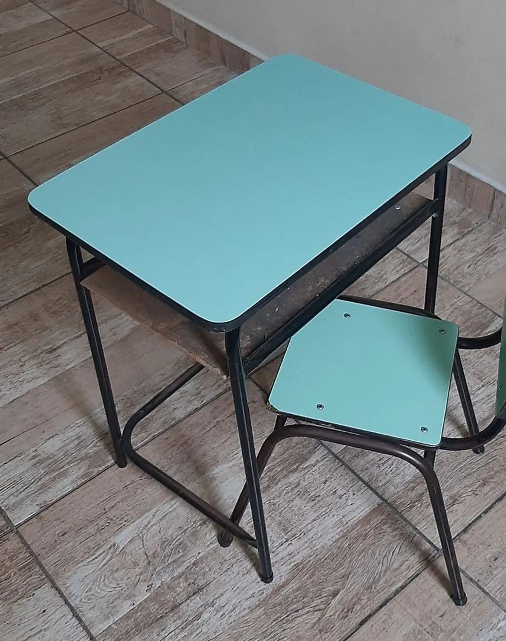 6 mesa infantil escolar (sem cadeira) - Foto 2