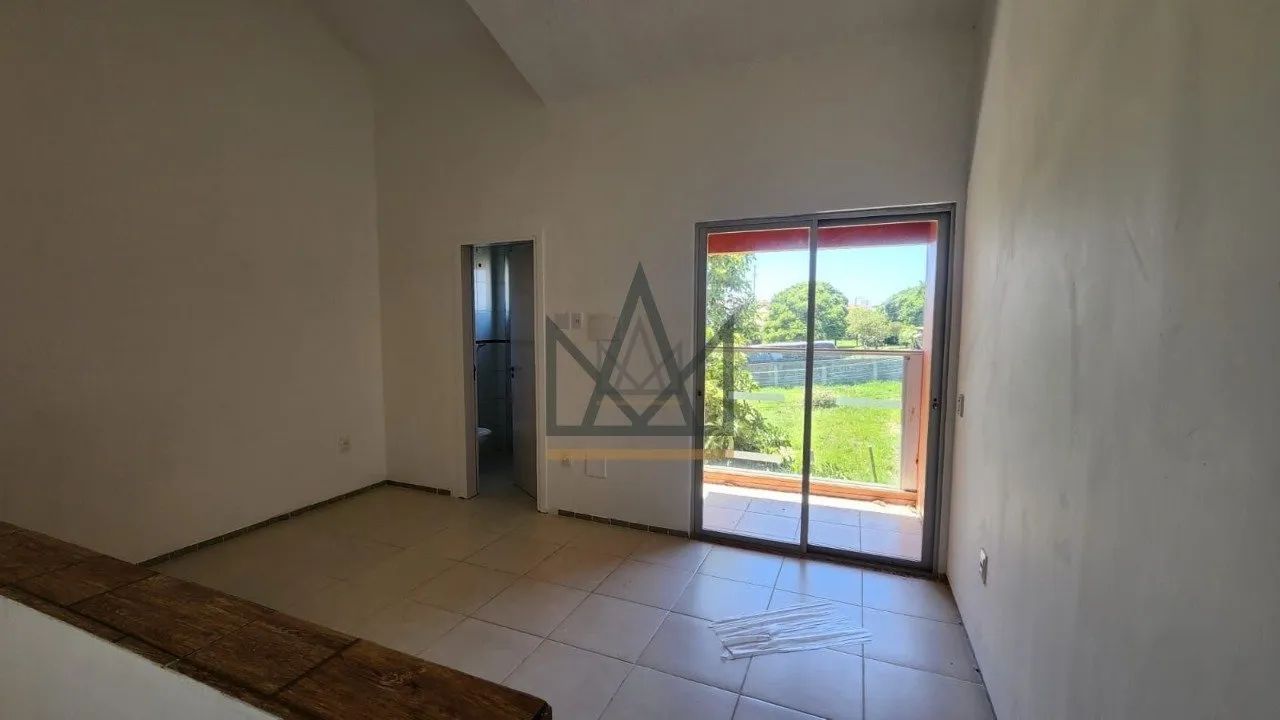 Casa com possibilidade para pousada e lojas comerciais no Santinho - Foto 3
