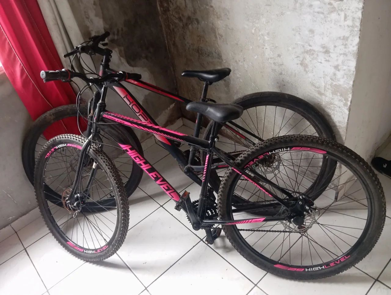 Vendo duas bicicletas 