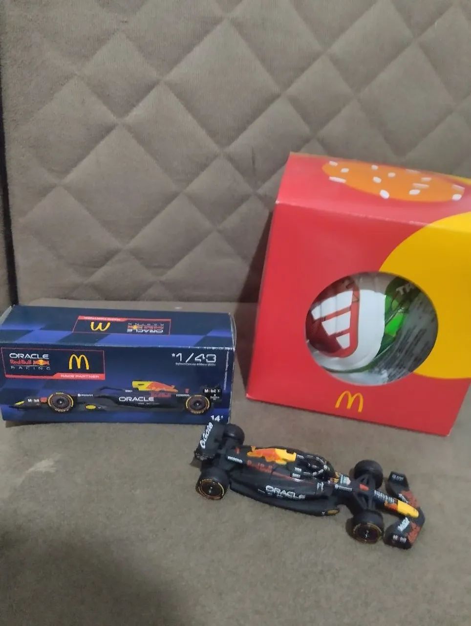 Bola Trionda e f1 Redbull McDonald's  - Foto 3