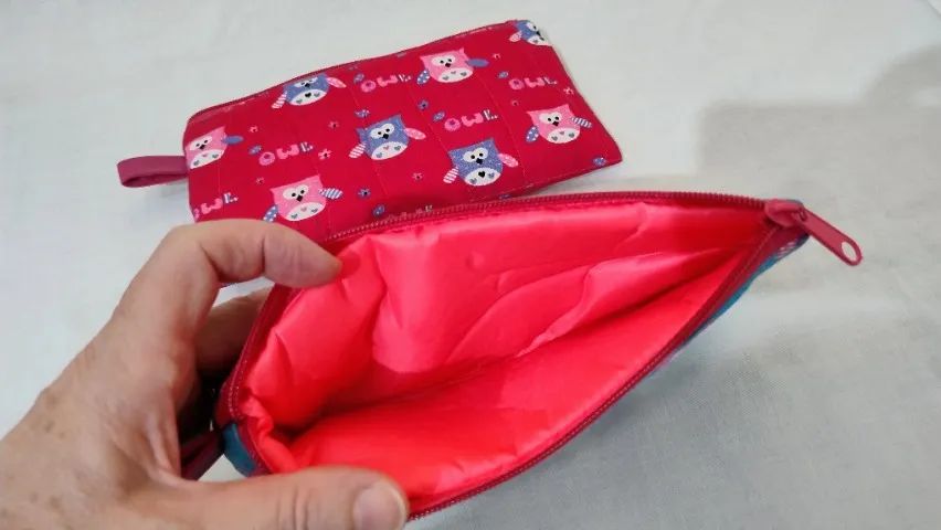 Kit com 2 necessaire corujas - coloridas - Foto 3