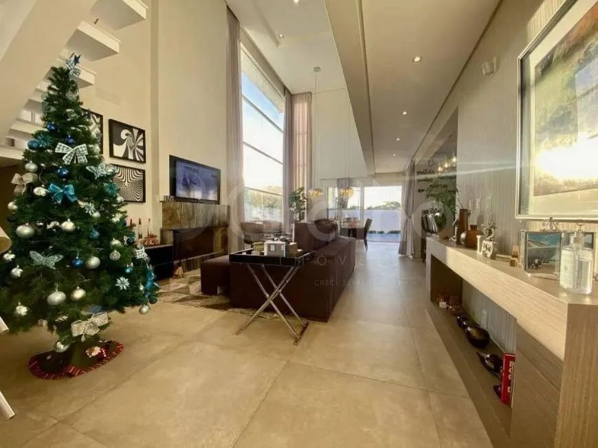Casa de 246m² com 3 quartos no Ribeirão da Ilha