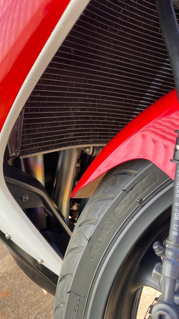 YAMAHA R1 SPECIAL EDITION - Foto 6