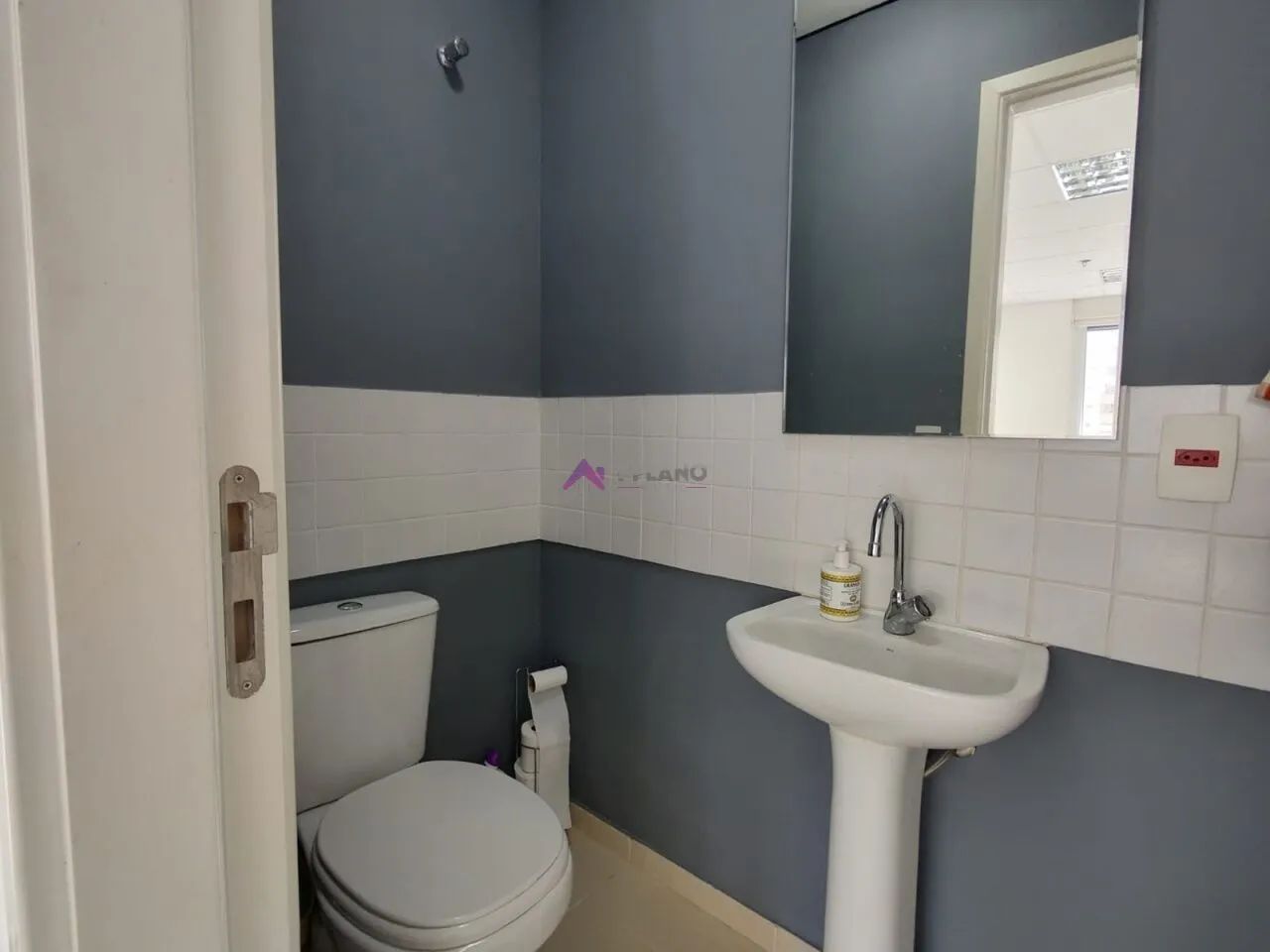 Sala Comercial à Venda na Vila Mariana ,Sacada ,Ar-Condicionado, 1 Vaga de Garagem - Foto 5