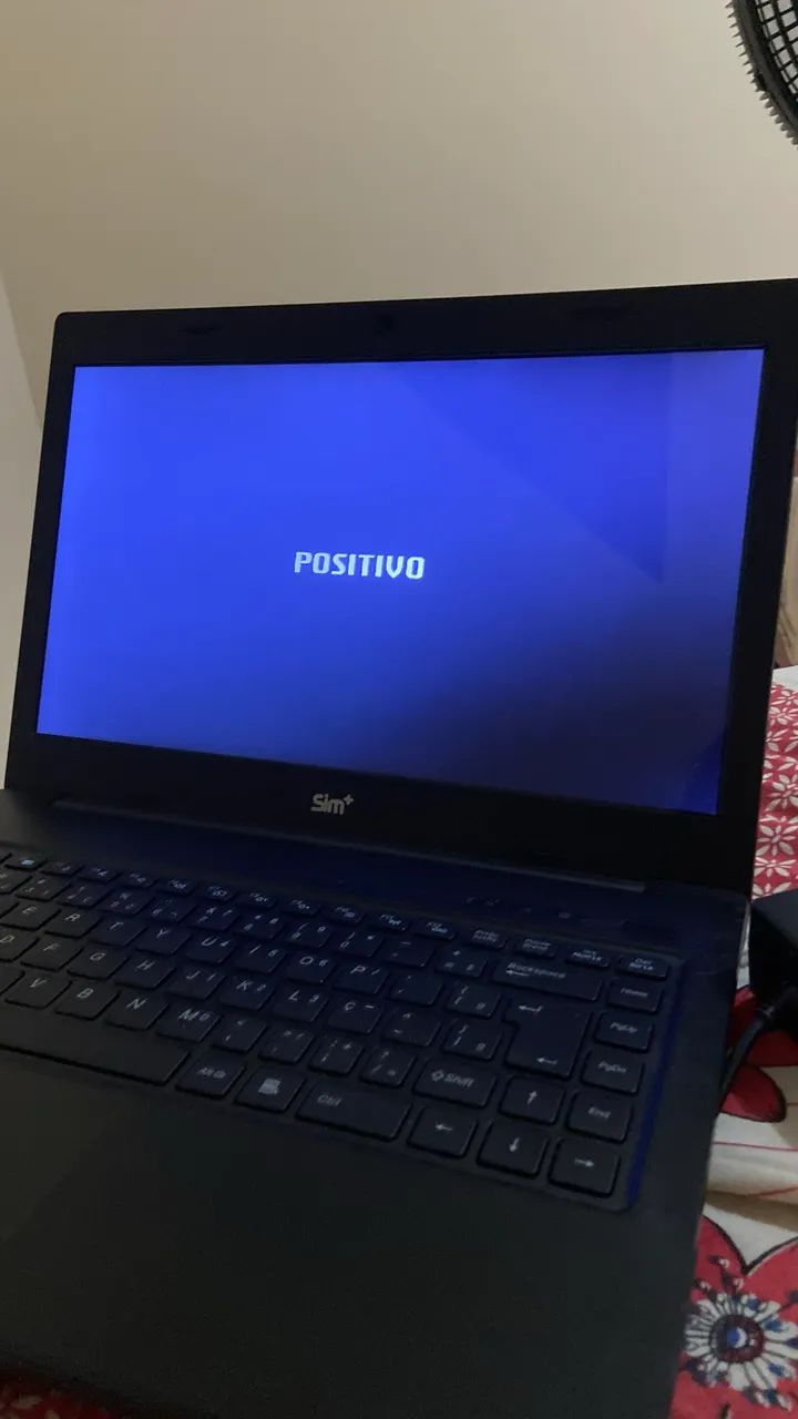 Vendo Notebook Positivo Sim+