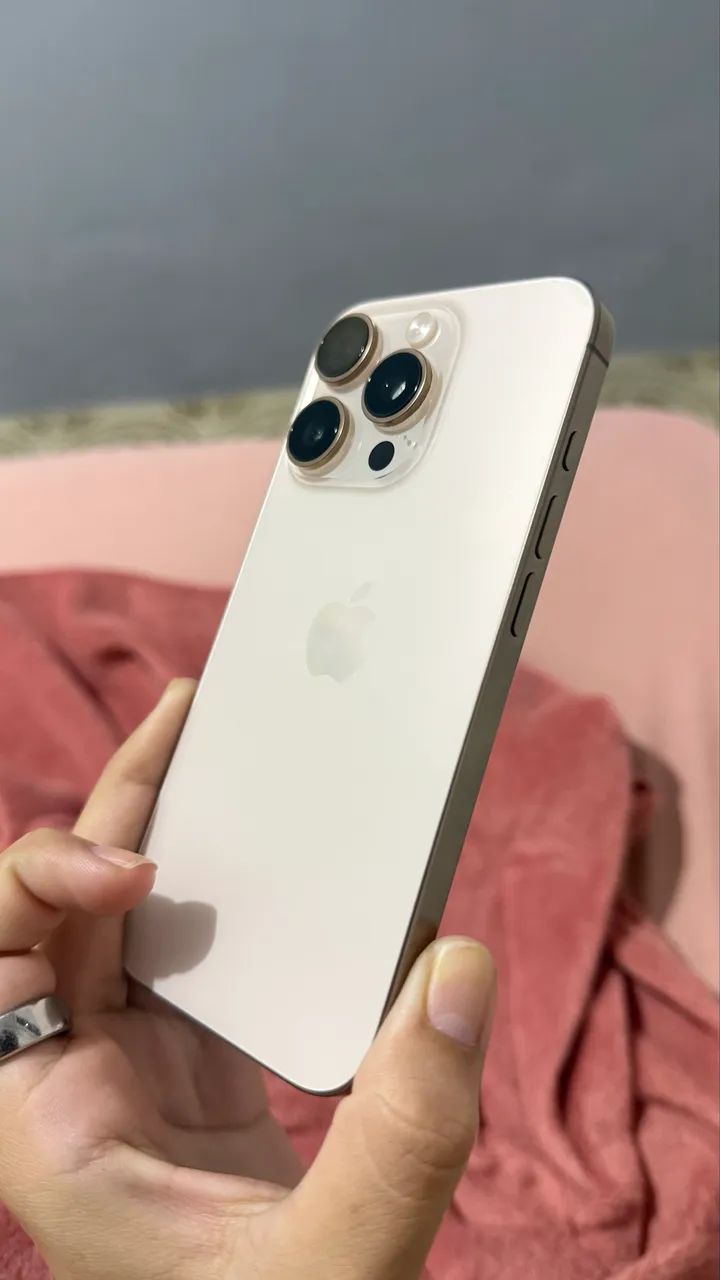 Vendo iPhone 16 pro 256 gb  - Foto 3