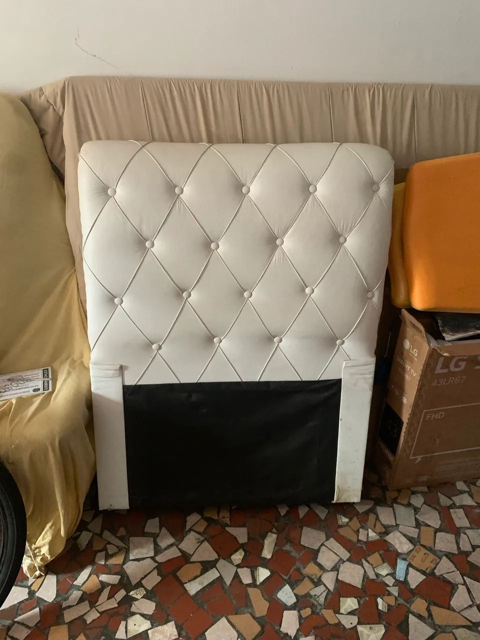Cabeceira em corino branca solteiro  - Foto 3