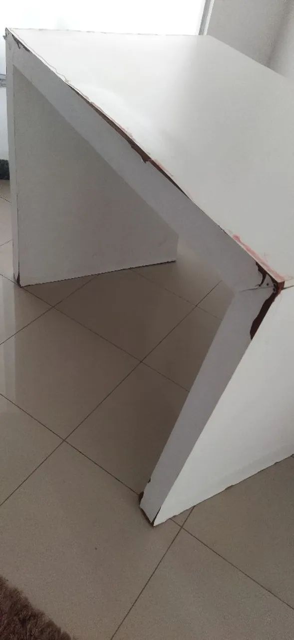 Mesa para exposição/ atendimento de loja  - Foto 2